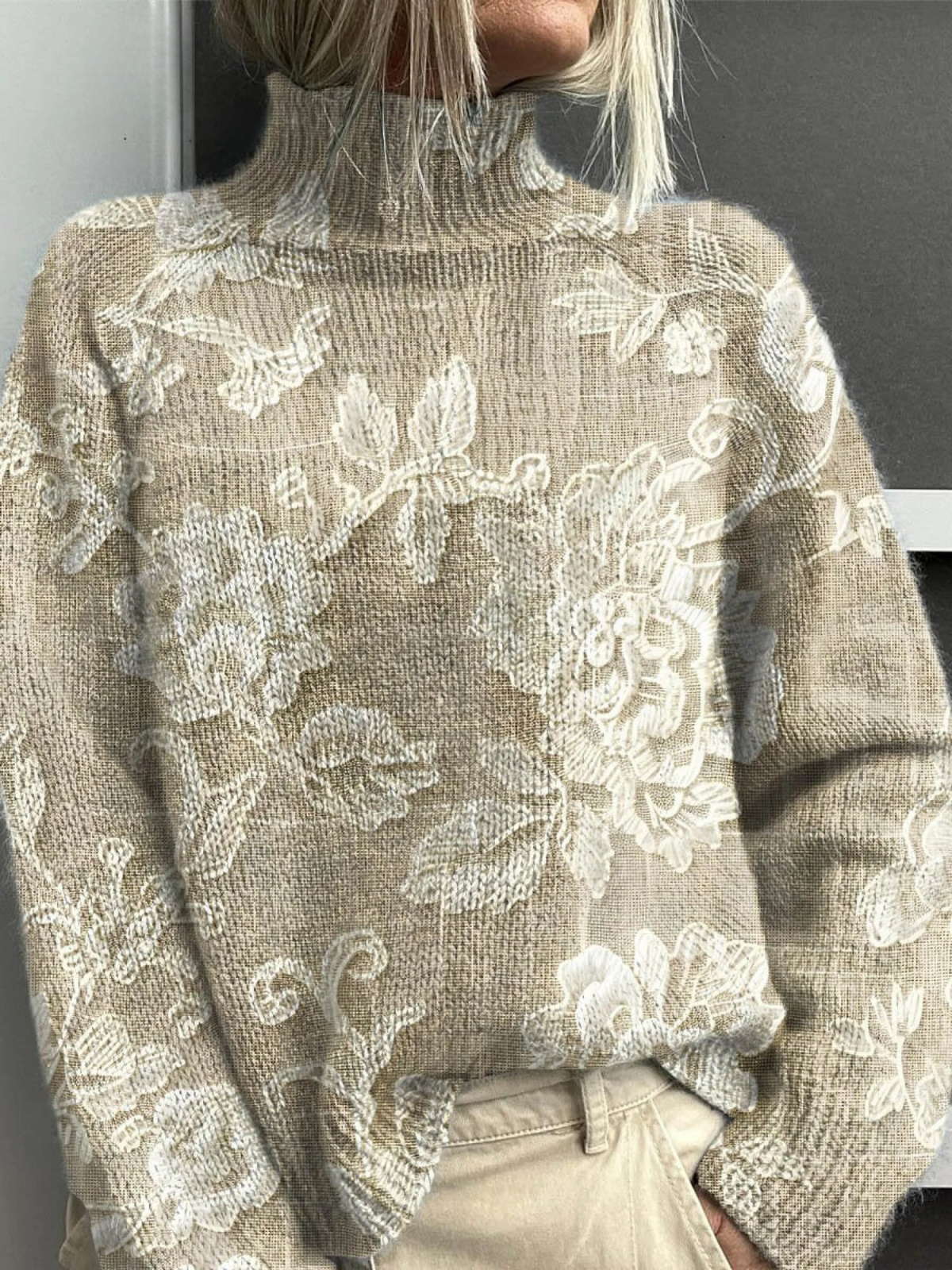 Zoey | Timeless Vintage Floral Knitted Turtleneck