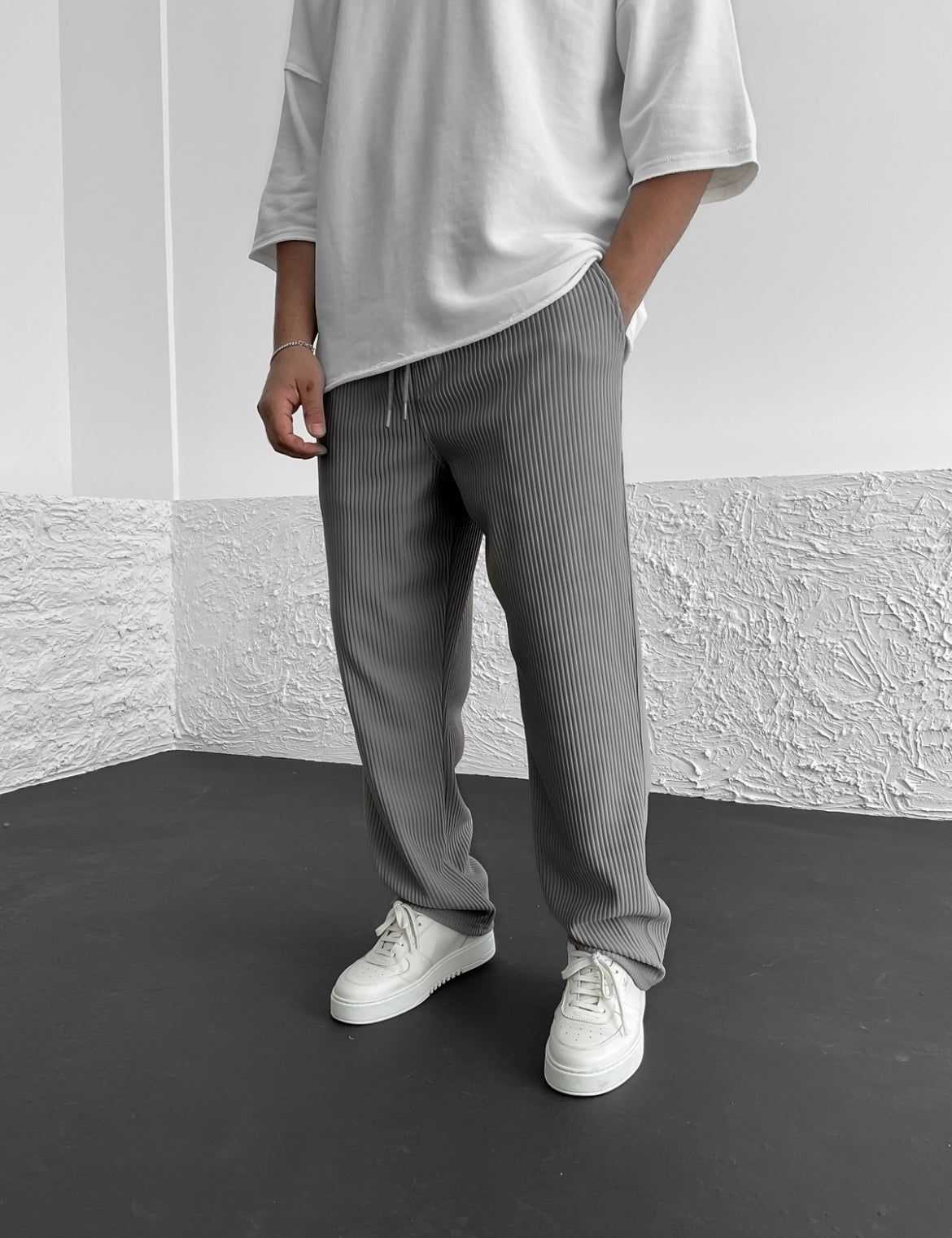 Abel | Relaxed Fit Corduroy Pants