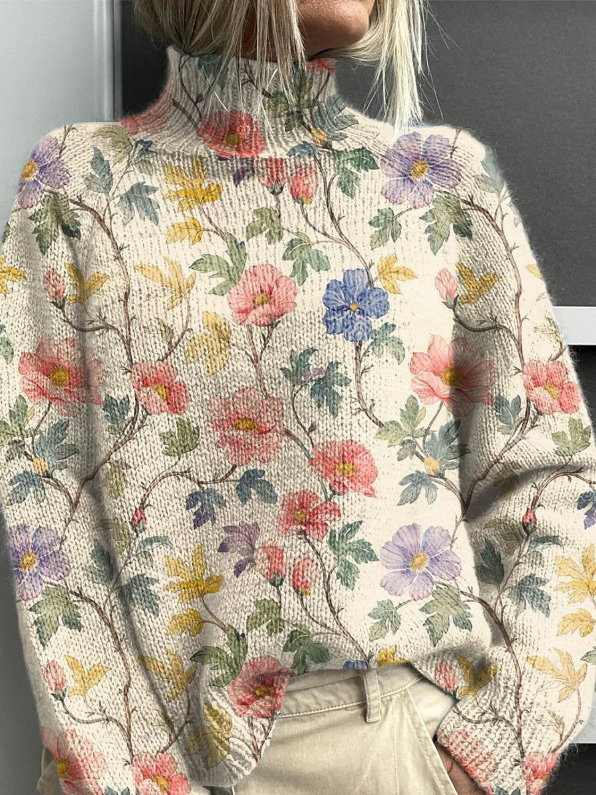 Isabella | Beautiful Flowers Knitted Turtleneck