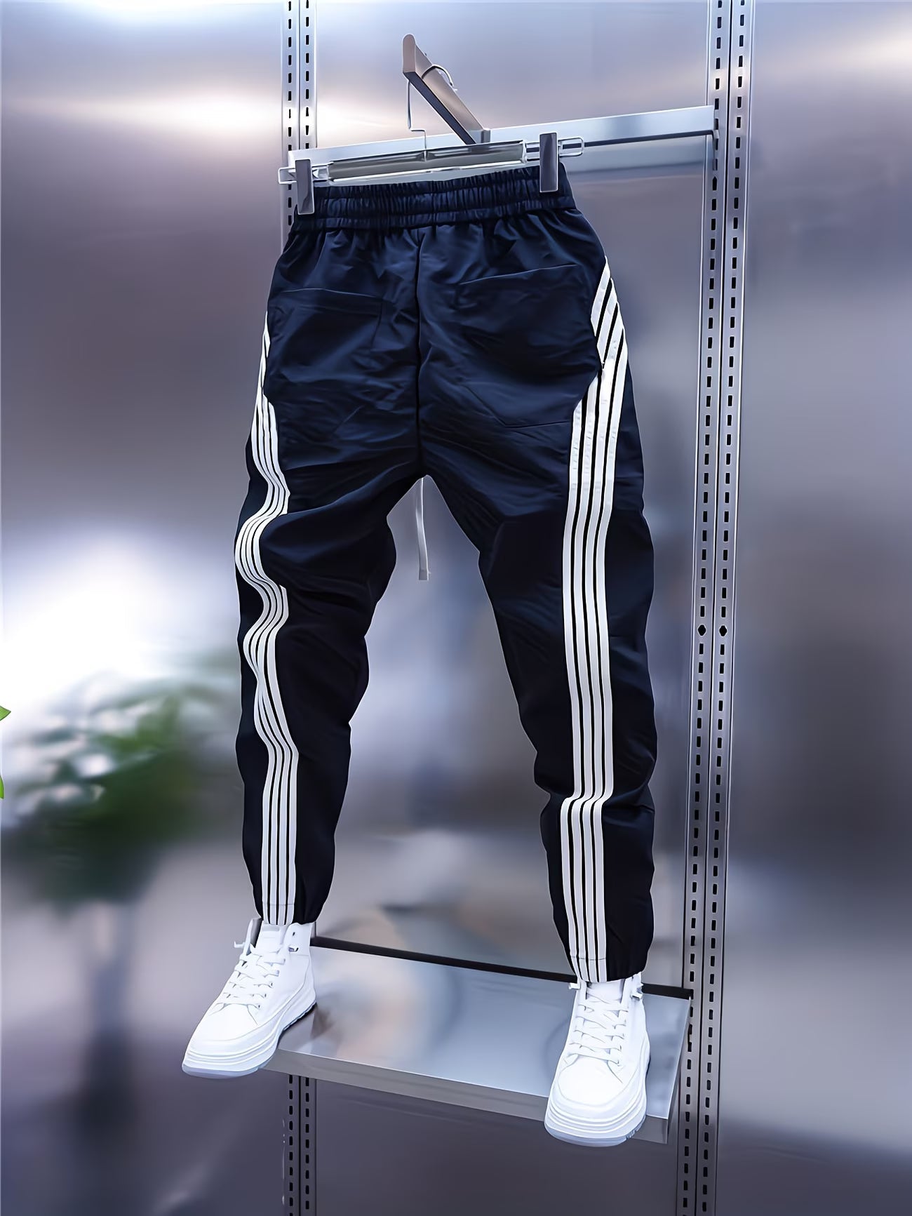 Kenneth | Casual Pant With Back Pockets